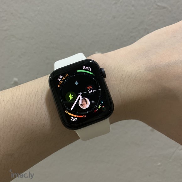 apple watch4买白铝还是黑铝,哪个好看?男生 。感-3.jpg