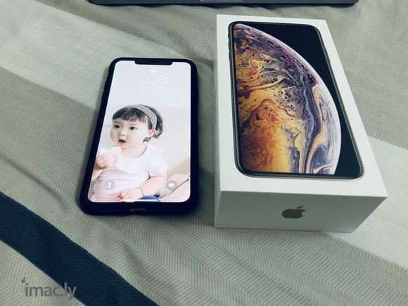 iPhone XS Max  Apple Watch 4 2-4.jpg