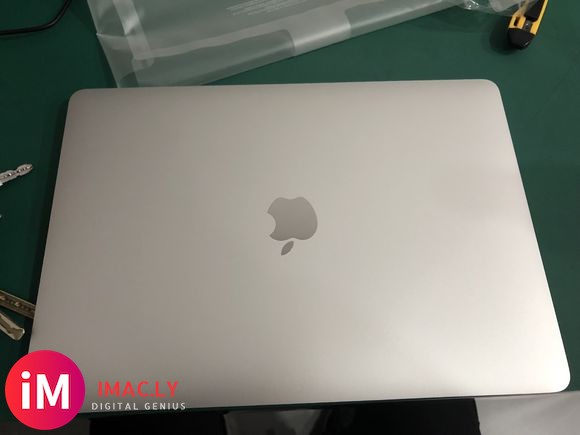 哈哈,刚才托熟人从电脑城买一台2018款MacBook Ai-2.jpg