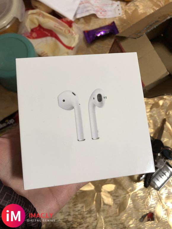 刚到的airpods 一小时电量对比 一直听歌和视频聊天 掉-1.jpg