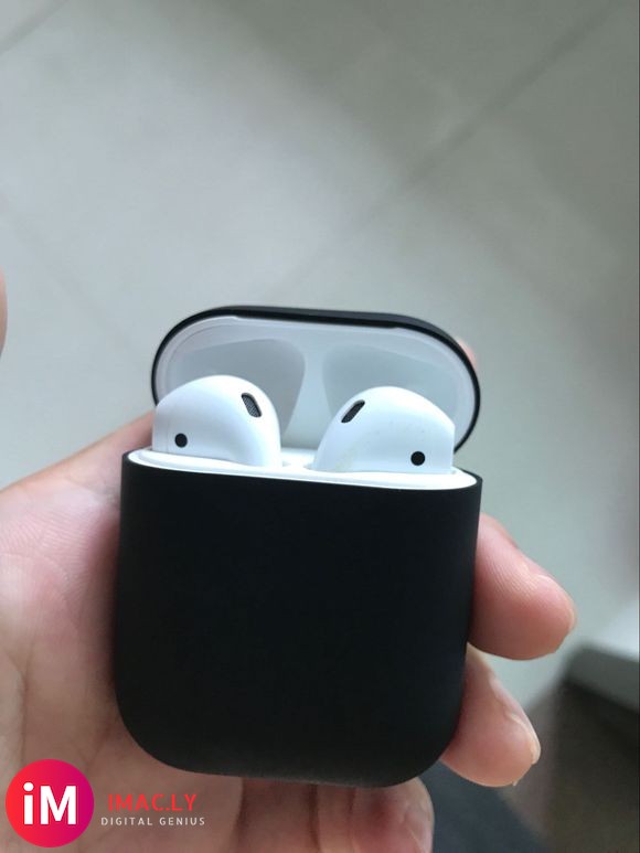 猫宁的AirPods  套了件外衣 感觉安全多了-1.jpg