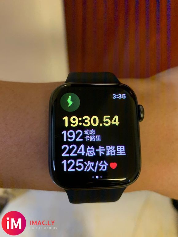 入坑applewatch5,开箱-2.jpg