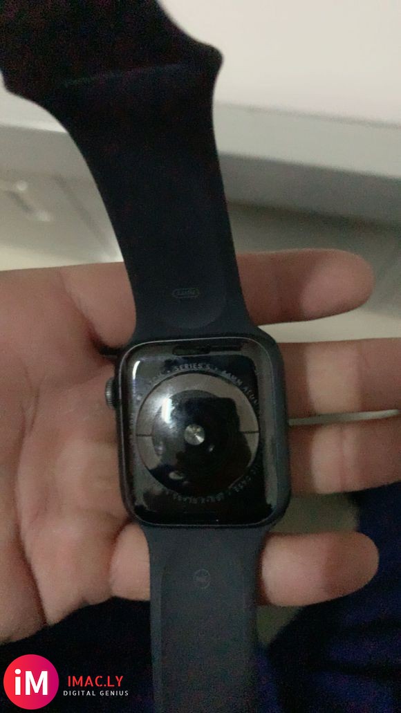 出一个新买的iWatch5买了一个星期10成新-2.jpg