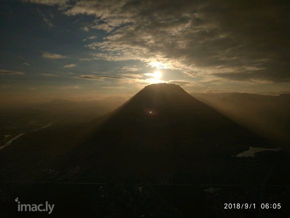 空中的八面山,上帝的视角。有喜欢摄影的朋友可以发图共同探讨-1.jpg