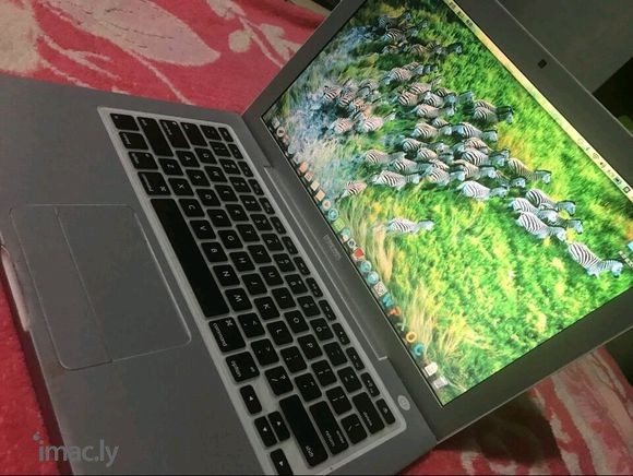 自用苹果电脑,型号是Macbook pro 13.3寸笔记本-2.jpg