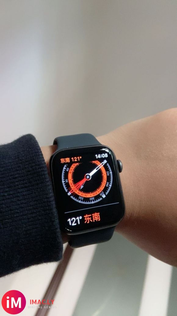 为什么我的Apple watch5的指南针指到北的时候并没有-1.jpg