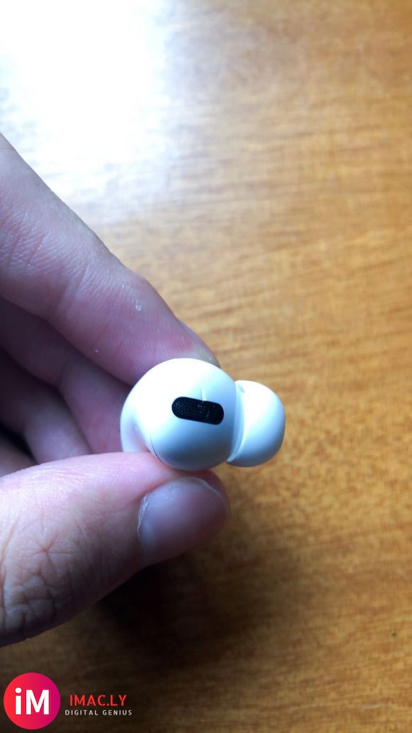 AirPods Pro磕碰凹痕-1.jpg