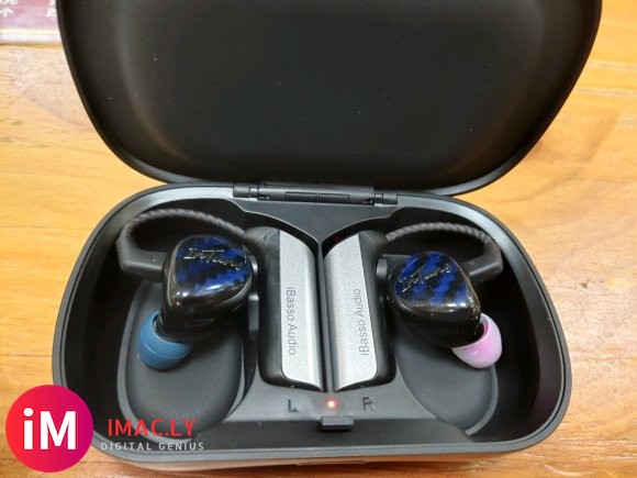 苹果airpods Pro评测这个是实体店买的正品行货,非华-1.jpg