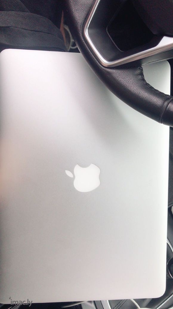 macbook air-1.jpg