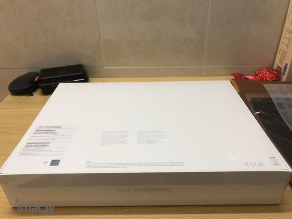 哈哈,昨天买的MacBook Pro 13''到了-5.jpg