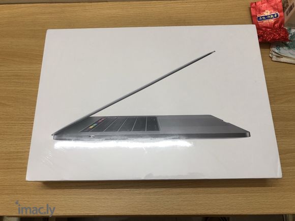 哈哈,昨天买的MacBook Pro 13''到了-2.jpg