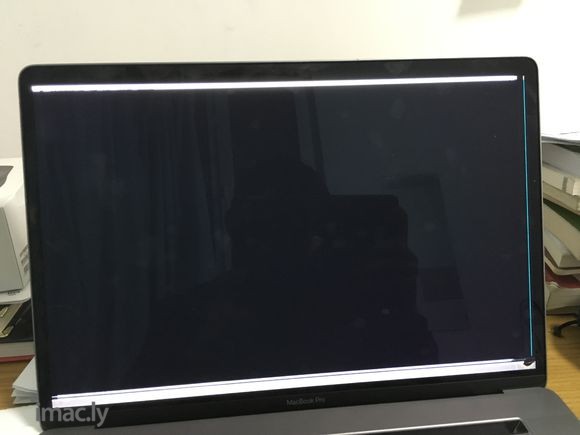 用了不到两个月的MacBook Pro 18款屏幕坏了,求问能不能保修-1.jpg