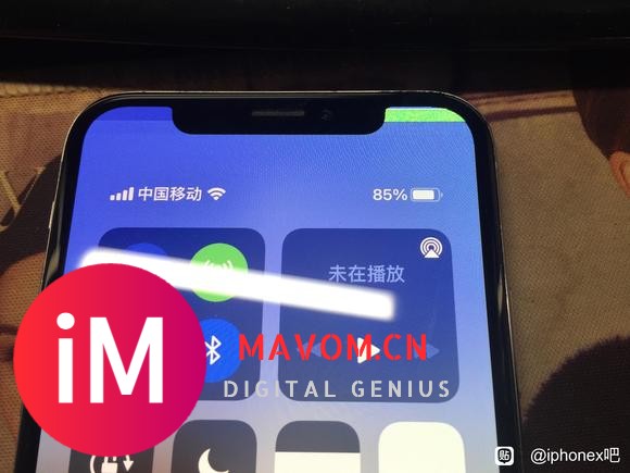 IphoneX 绿边不用慌,正常使用三四天后就自动修复了。-2.jpg